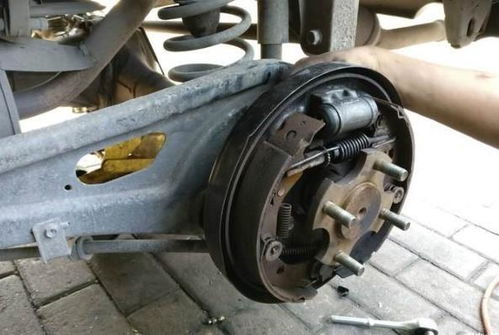 保養(yǎng)汽車時只需要換機油？維修師傅 不換這4個零件，保養(yǎng)也沒用